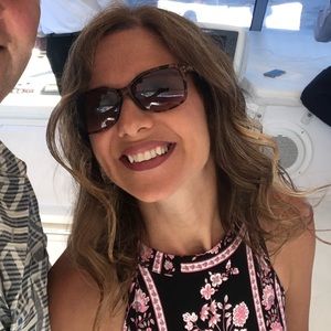 Meet your Posher, Angie